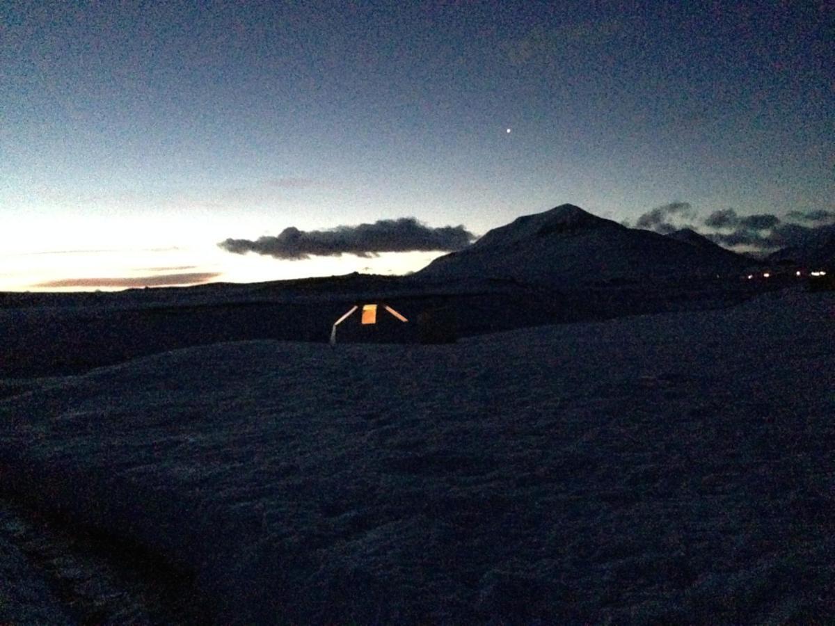 Sky Sighting Igluhus - Stay'in Arbakki Luxury tent